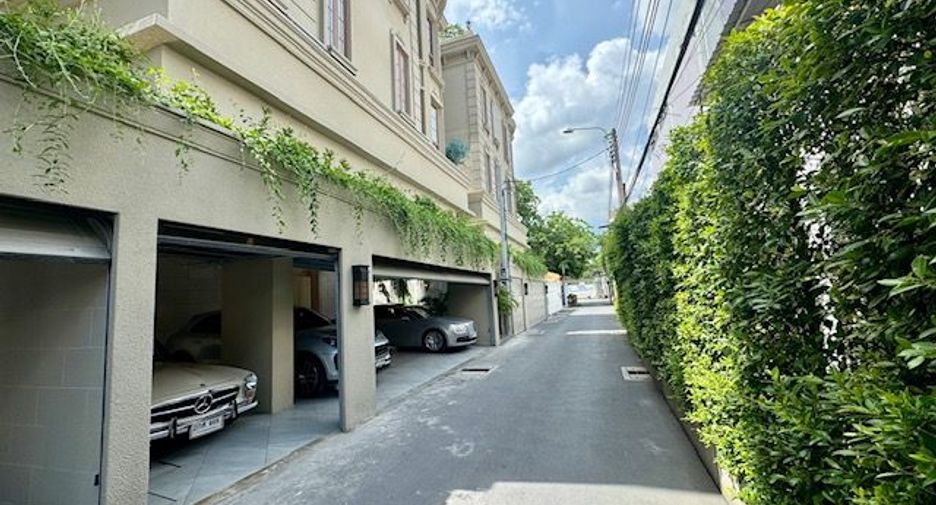 ขาย 4 ห้องนอน บ้านเดี่ยว ใน วัฒนา, กรุงเทพฯ