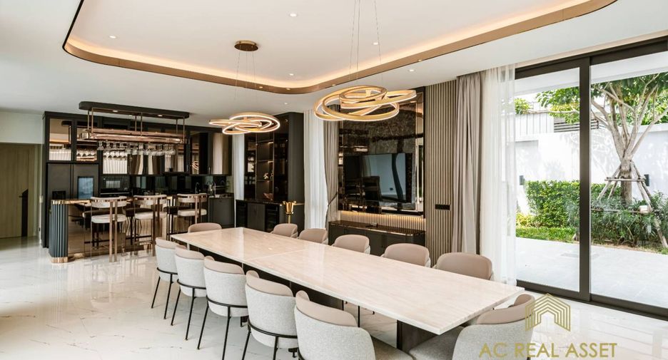 Villa en alquiler y en venta de 8 habitaciones en Bang Lamung, Chonburi