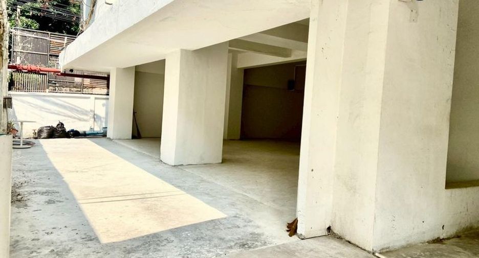 出租 商业空间 在 Watthana, 曼谷