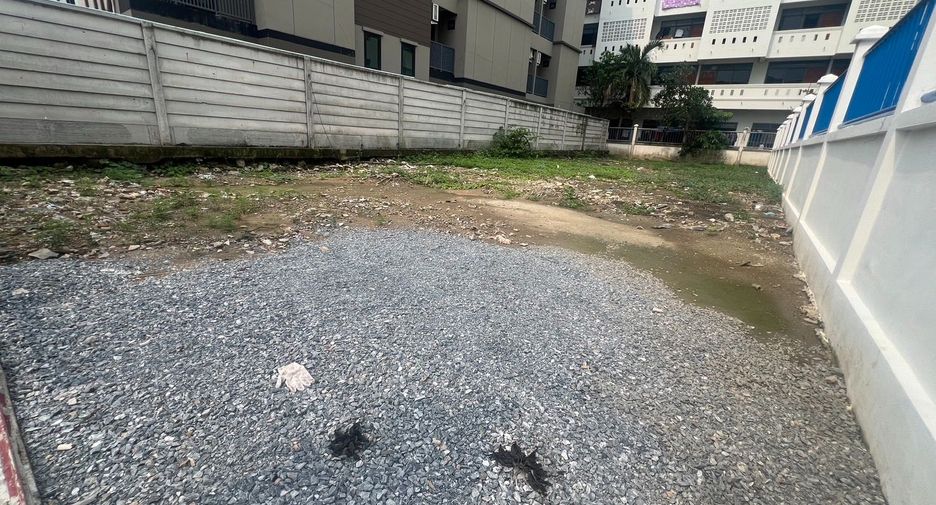 出租 土地 在 Lat Phrao, 曼谷