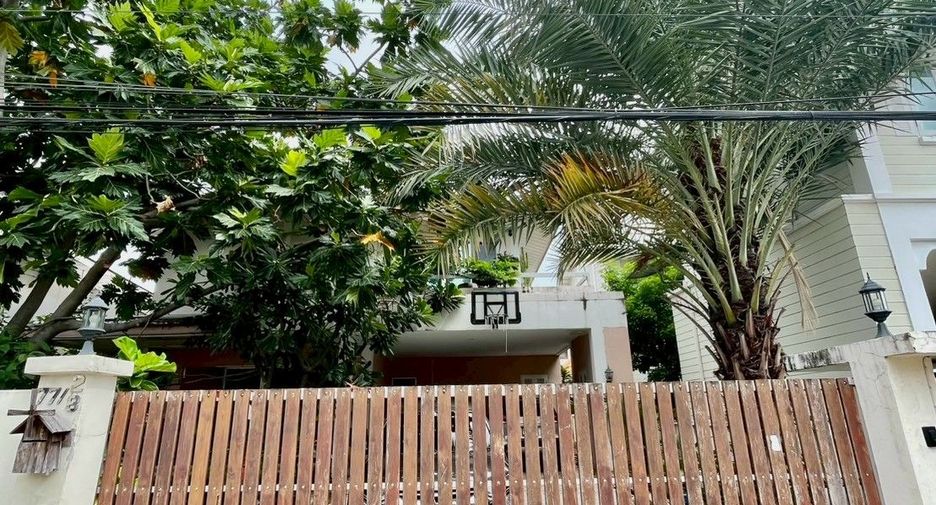 Casa en venta de 4 habitaciones en Chatuchak, Bangkok