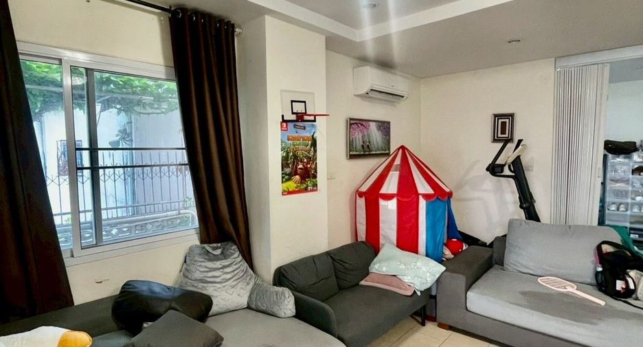 Casa en venta de 4 habitaciones en Chatuchak, Bangkok