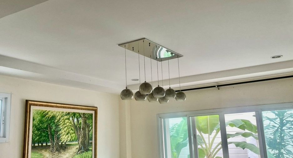 Casa en venta de 4 habitaciones en Chatuchak, Bangkok