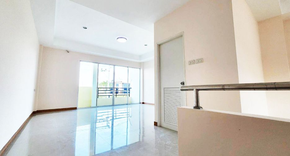 For sale 2 bedrooms retail Space in Lam Luk Ka, Pathum Thani