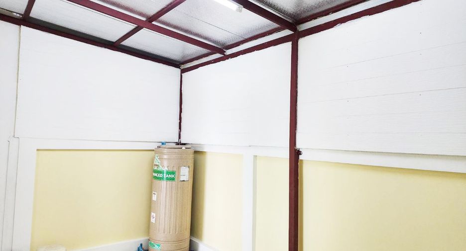 For sale 2 bedrooms retail Space in Lam Luk Ka, Pathum Thani