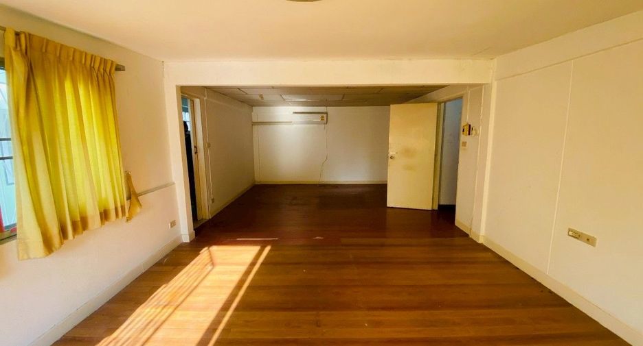 À vendre 5 chambres maison à Lak Si, Bangkok