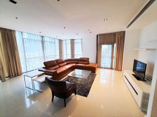 Condo en alquiler de 3 habitaciones en Pathum Wan, Bangkok