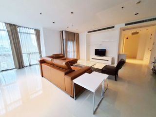 Condo en alquiler de 3 habitaciones en Pathum Wan, Bangkok