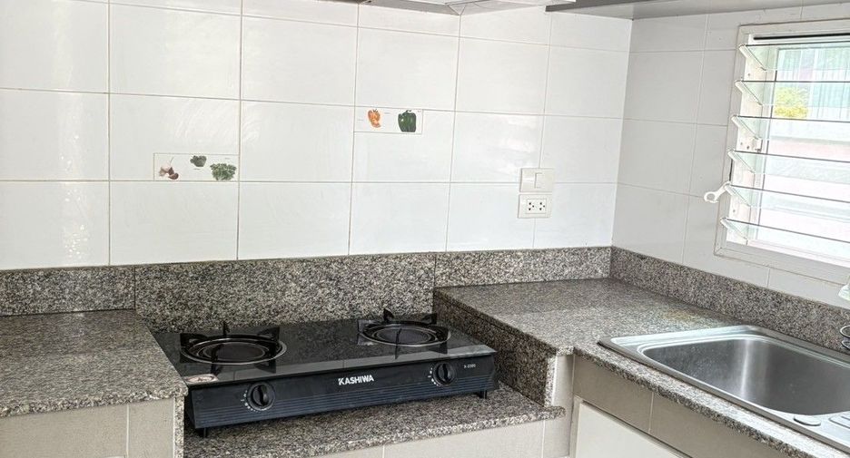 出租 3 卧室 独立屋 在 San Kamphaeng, Chiang Mai