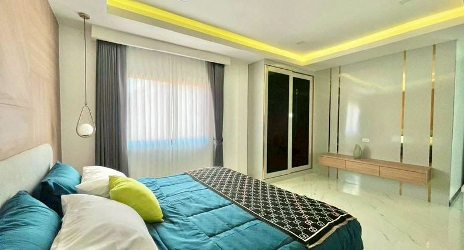 Villa en venta de 6 habitaciones en Bang Lamung, Chonburi