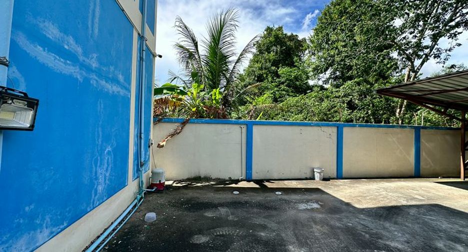 For sale 12 bedrooms apartment in Si Racha, Chonburi