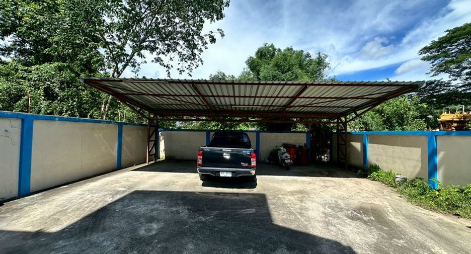 For sale 12 bedrooms apartment in Si Racha, Chonburi