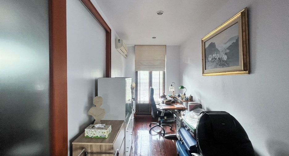 ขาย 6 ห้องนอน บ้านเดี่ยว ใน วัฒนา, กรุงเทพฯ