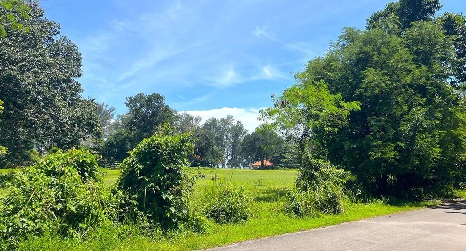 Terreno en venta en Thai Mueang, Phang Nga