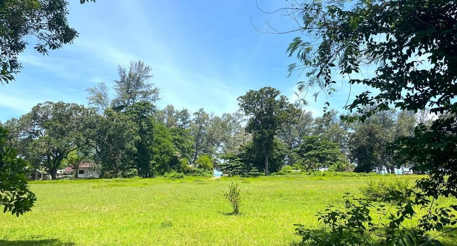 Terreno en venta en Thai Mueang, Phang Nga