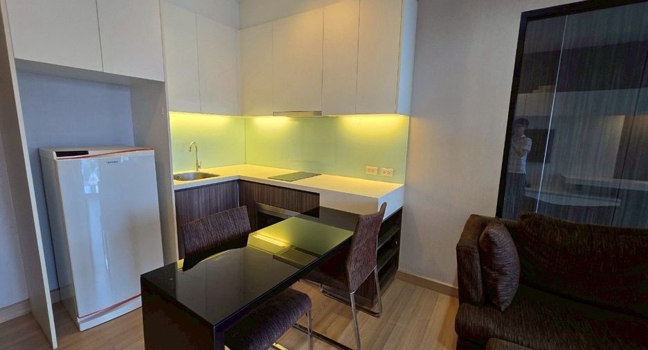 For rent 1 Beds condo in Khlong San, Bangkok