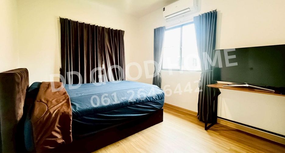 For sale 3 bedrooms townhouse in Saphan Sung, Bangkok