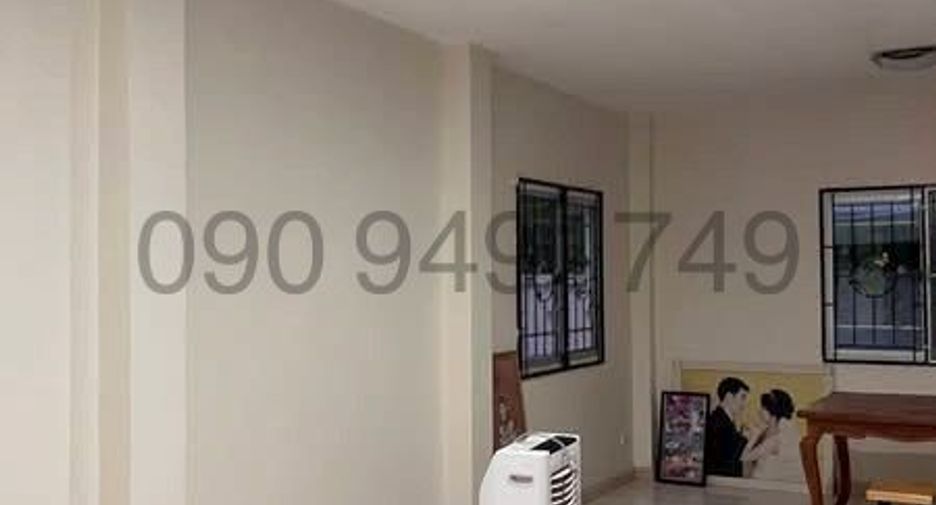 For rent 3 bedrooms house in Khlong Sam Wa, Bangkok