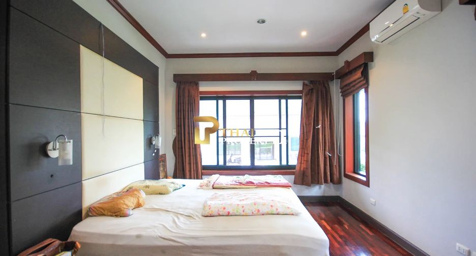 For sale 3 bedrooms villa in Hua Hin, Prachuap Khiri Khan