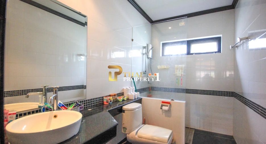 For sale 3 bedrooms villa in Hua Hin, Prachuap Khiri Khan