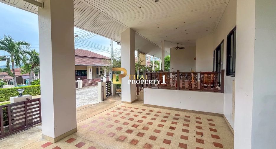 For sale 3 bedrooms villa in Hua Hin, Prachuap Khiri Khan