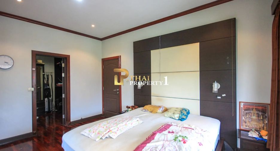 For sale 3 bedrooms villa in Hua Hin, Prachuap Khiri Khan