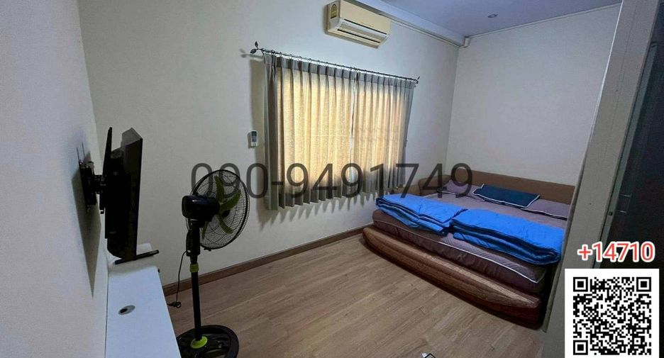For rent 4 bedrooms townhouse in Bang Khen, Bangkok