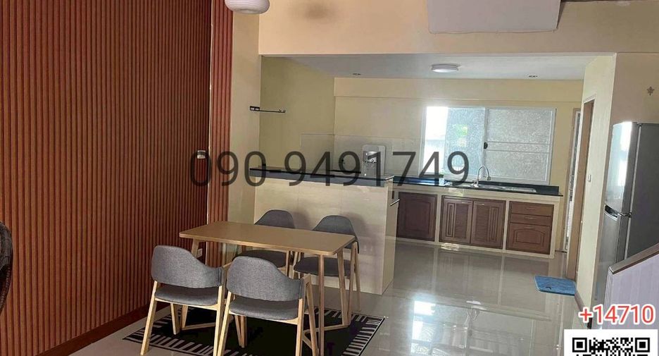 For rent 4 bedrooms townhouse in Bang Khen, Bangkok