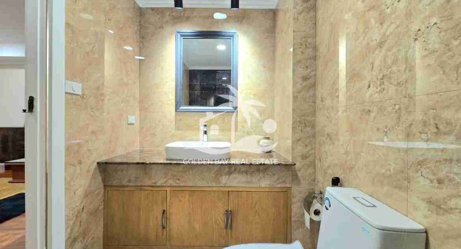 For sale 3 Beds condo in Bang Lamung, Chonburi