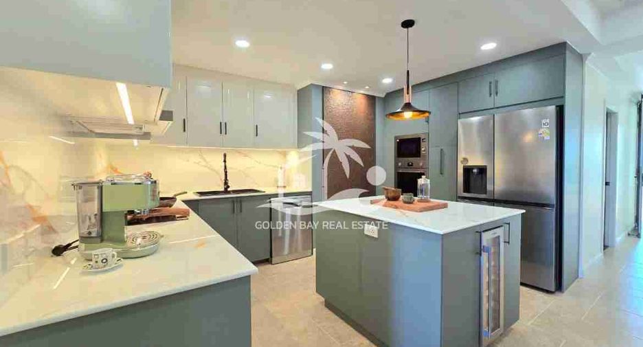 For sale 3 Beds condo in Bang Lamung, Chonburi