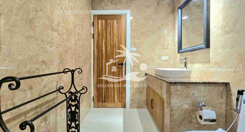 For sale 3 Beds condo in Bang Lamung, Chonburi