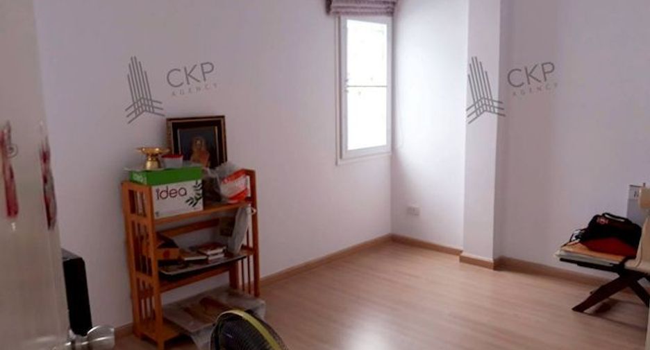 For rent 3 bedrooms house in Bang Bua Thong, Nonthaburi