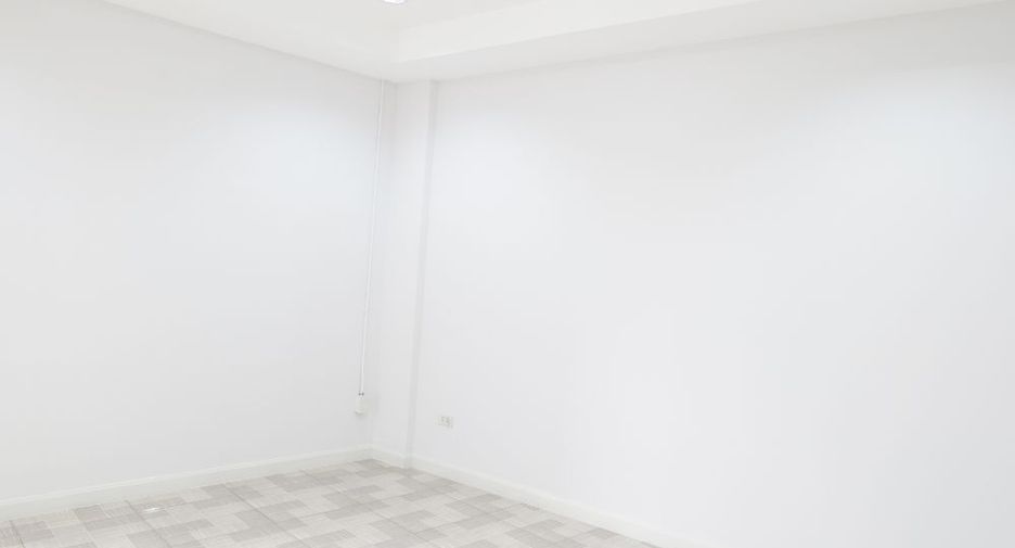 For sale 4 bedrooms retail Space in Bang Bua Thong, Nonthaburi