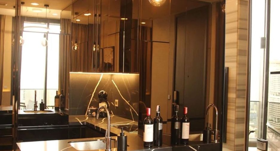 For sale 1 bed condo in Khlong Toei, Bangkok