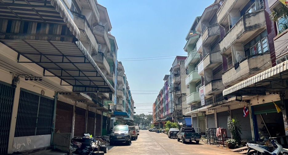 Gewerbefläche zum Kauf in Nong Khaem, Bangkok