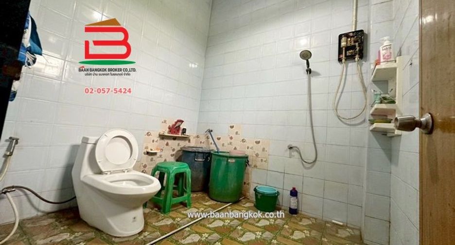 出售 4 卧室 联排别墅 在 Sai Mai, 曼谷