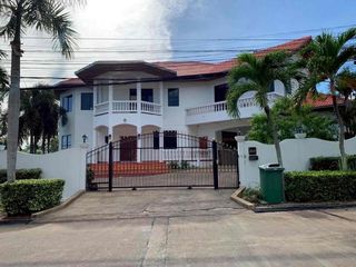 For rent 4 bed villa in Bang Lamung, Chonburi