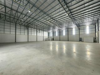 For rent warehouse in Lam Luk Ka, Pathum Thani