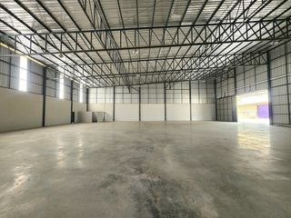 For rent warehouse in Lam Luk Ka, Pathum Thani