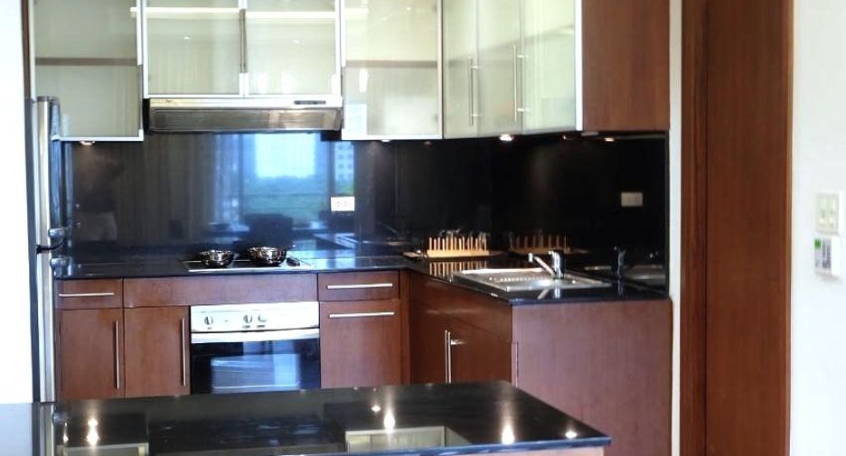For rent 3 bedrooms condo in Pathum Wan, Bangkok