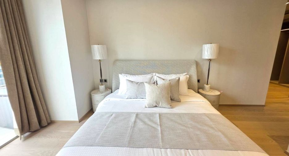 For sale 2 bedrooms condo in Pathum Wan, Bangkok