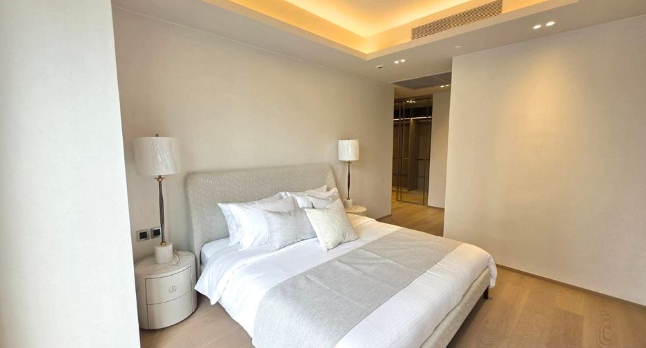 For sale 2 bedrooms condo in Pathum Wan, Bangkok