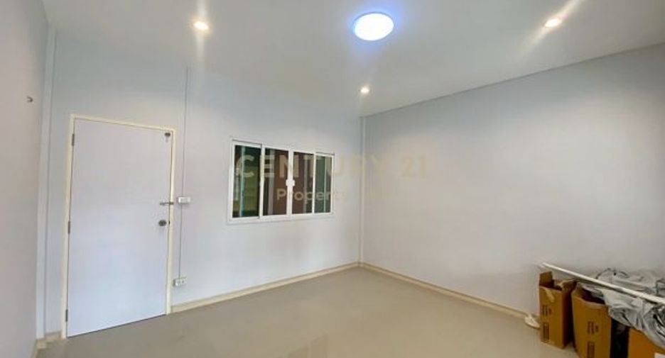 For sale 2 bedrooms townhouse in Yan Nawa, Bangkok