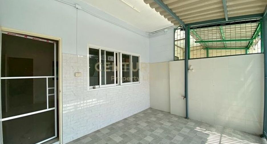For sale 2 bedrooms townhouse in Yan Nawa, Bangkok