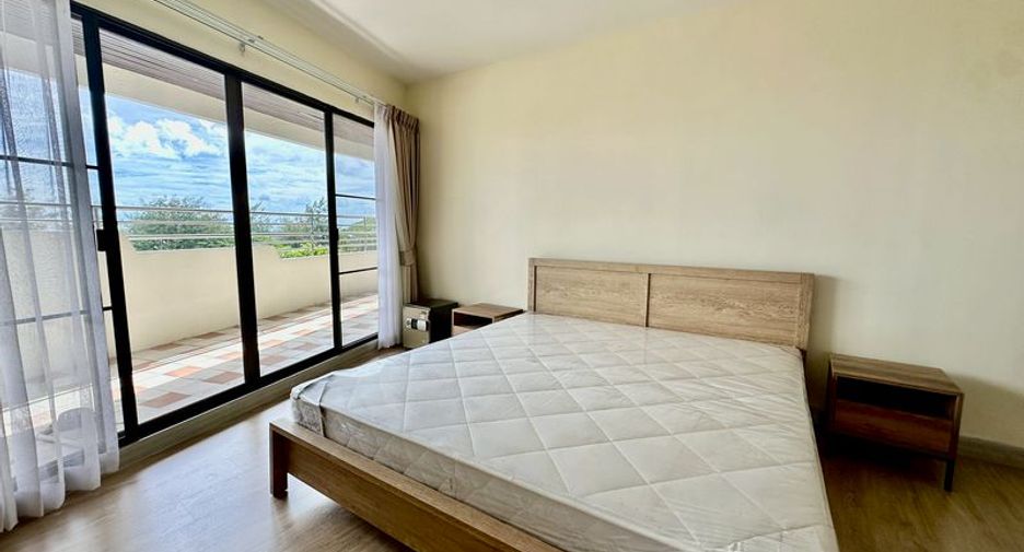 For sale 2 bedrooms condo in Si Racha, Chonburi