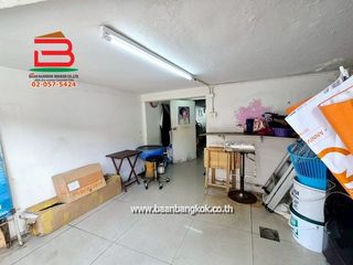 For sale 2 bedrooms retail Space in Chatuchak, Bangkok