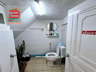 For sale 2 bedrooms retail Space in Chatuchak, Bangkok