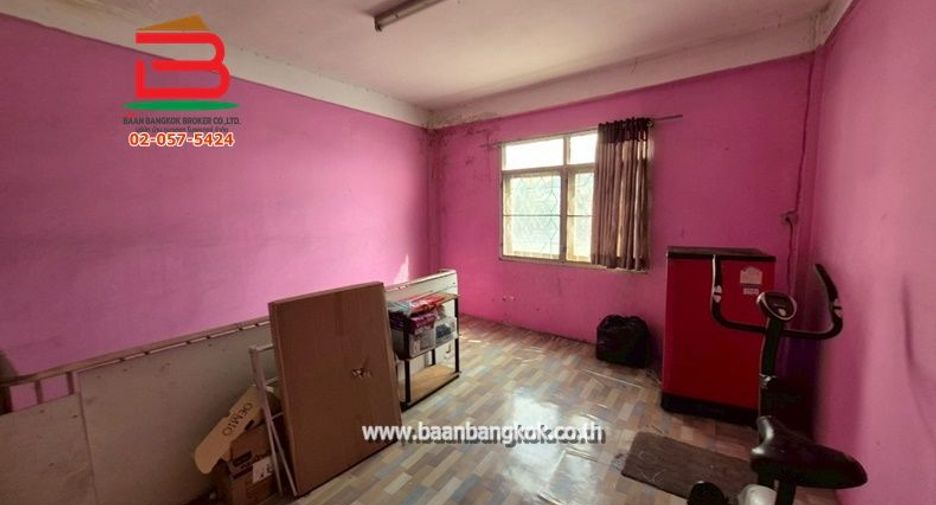 For sale 2 bedrooms retail Space in Chatuchak, Bangkok