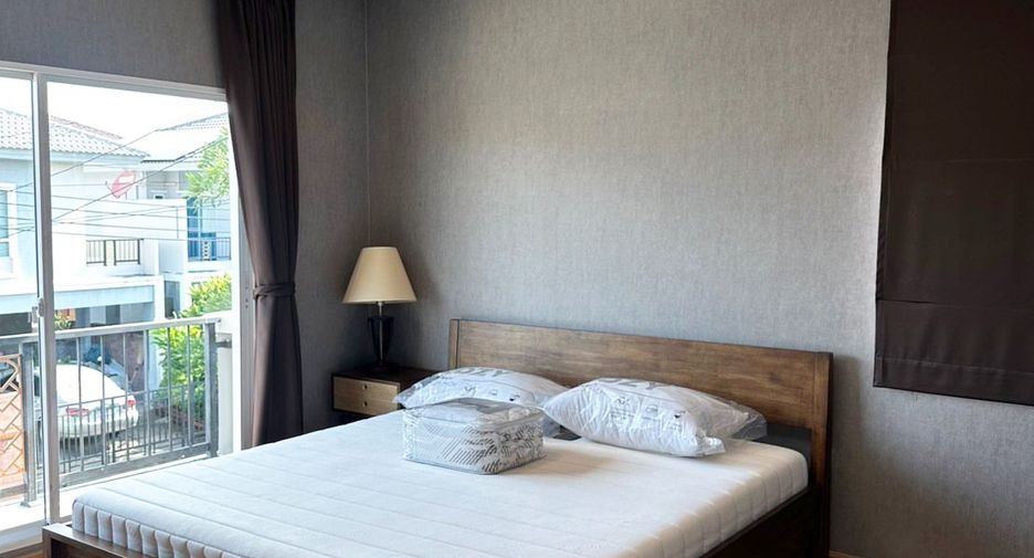 For rent 3 bedrooms house in Suan Luang, Bangkok