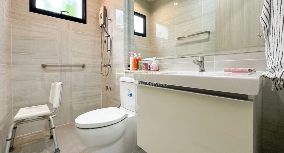 For sale 4 bedrooms house in Phasi Charoen, Bangkok